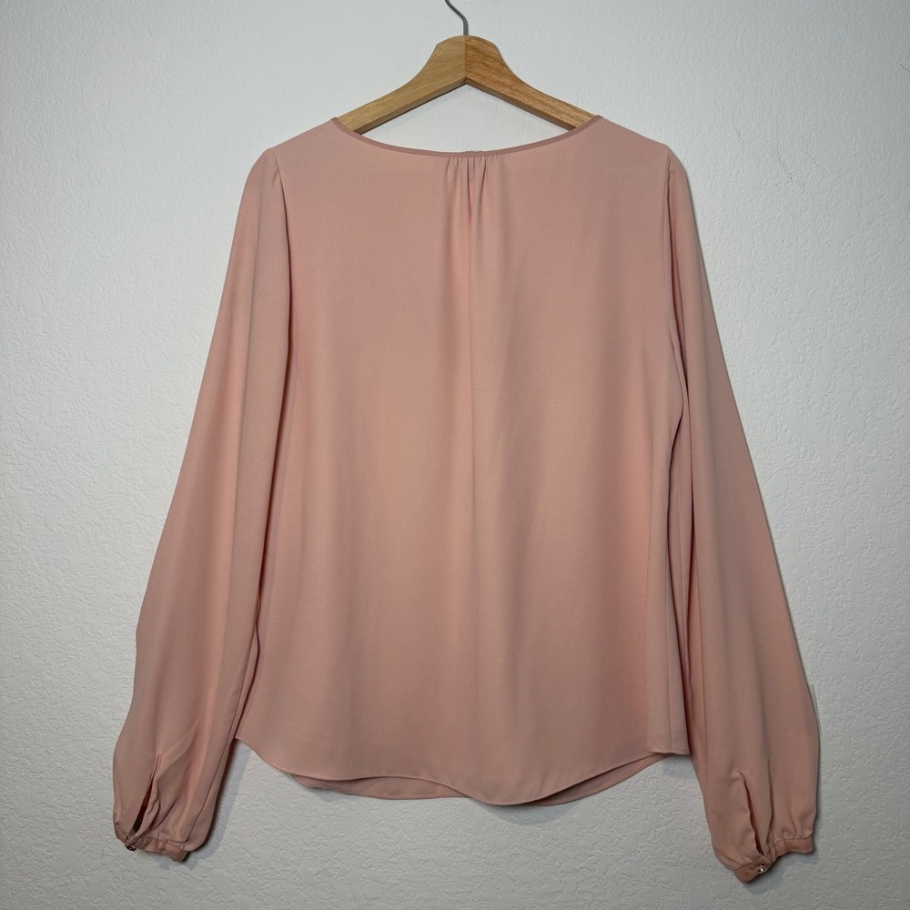 White House Black Market Blush Pink Smocked Tassel V-Neck Blouse Size 8 - Picture 3 of 8